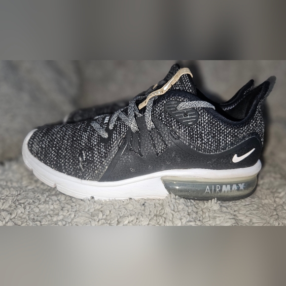 Nike Air Max Sequent 3 Women's Shoes size 6.5 Sneakers Gray Black White Trainers - Picture 9 of 15